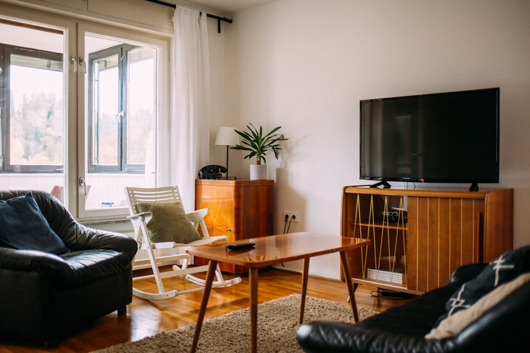 Confía en JustClean: expertos en vaciado de viviendas en Gràcia
